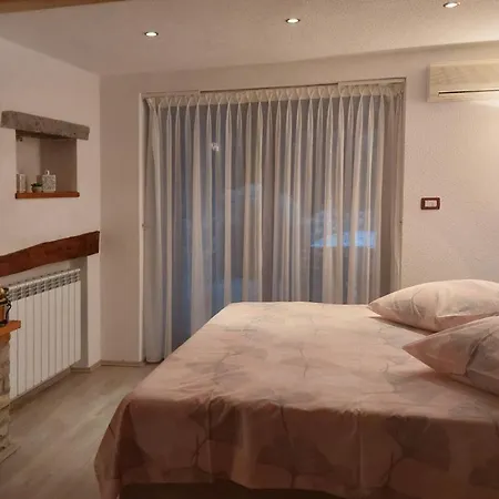 Casa Mikales *